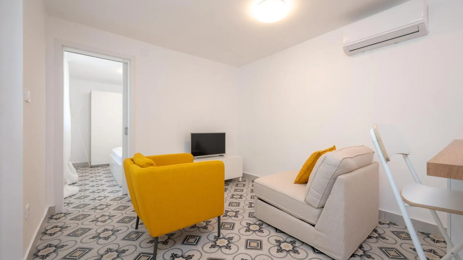 Beachfront Apartments Antonio Miro 0*, Trogir