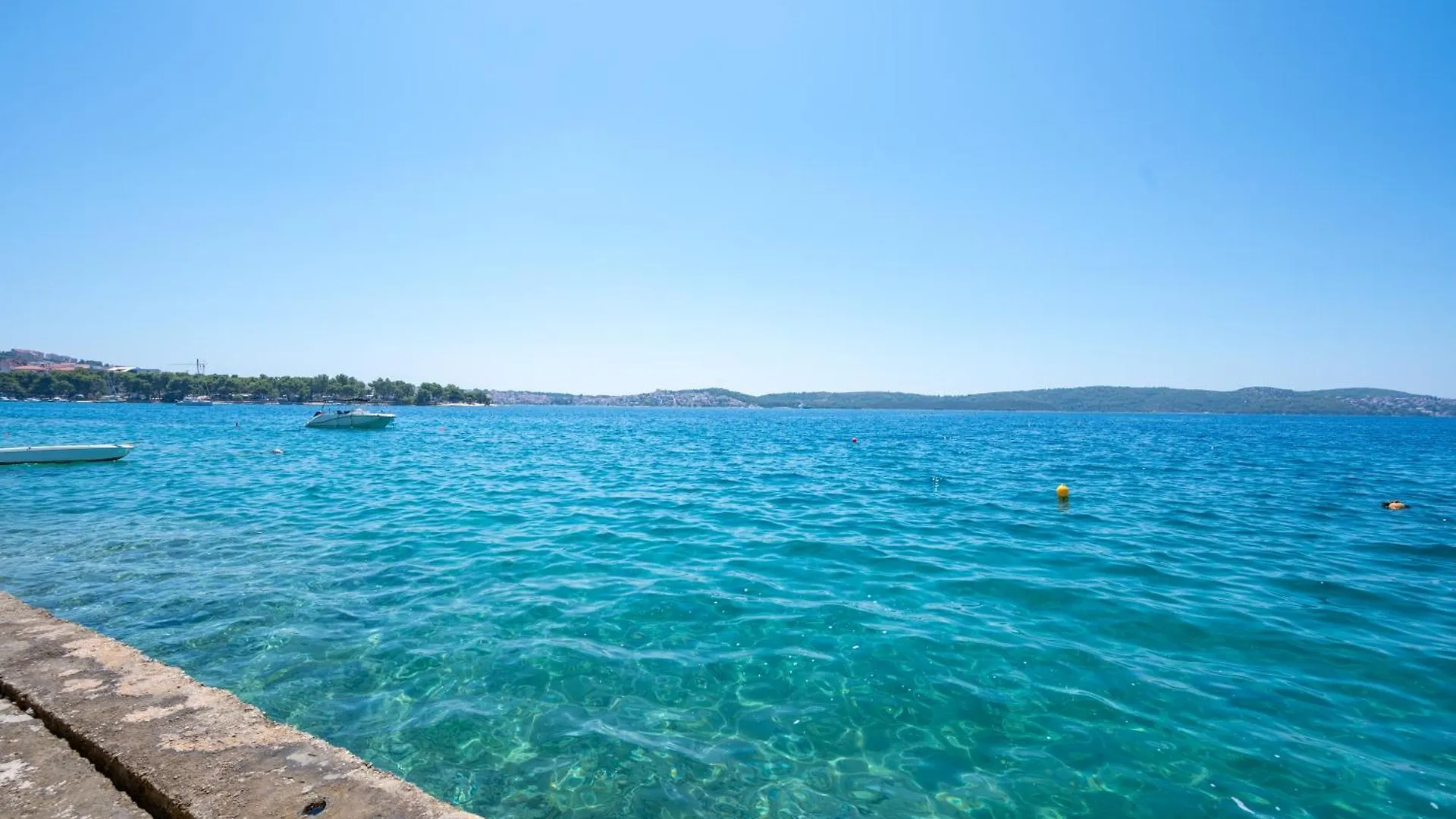 Beachfront Apartments Antonio Miro Trogir