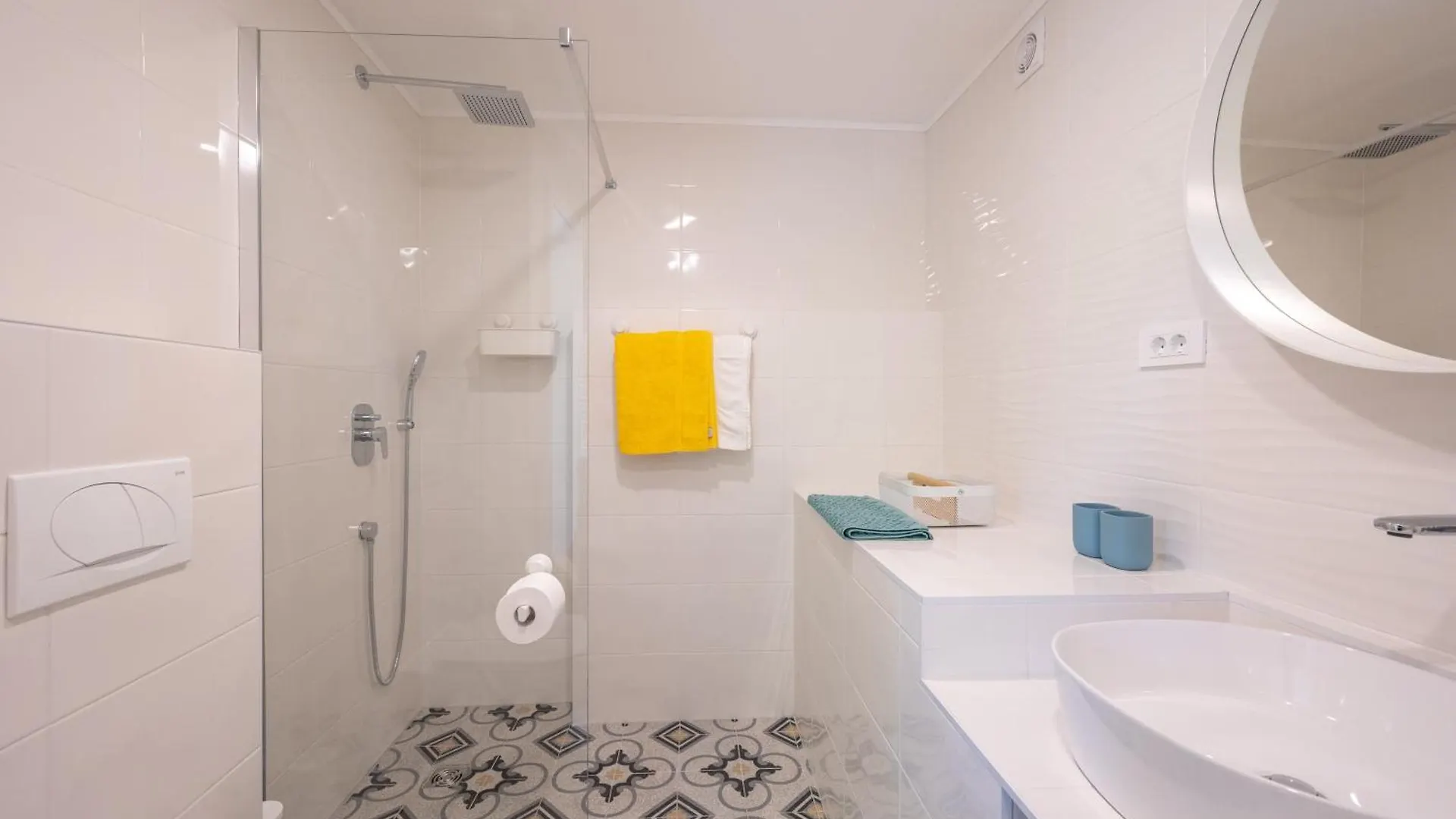 Beachfront Apartments Antonio Miro  Trogir